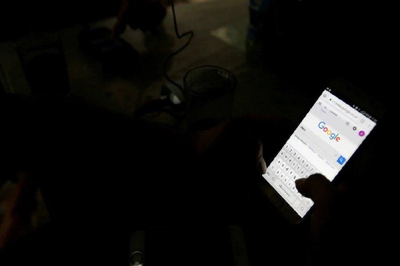 ویتنام، گوگل و فیسبوک را ملزم به دادن اطلاعات کاربران می کند